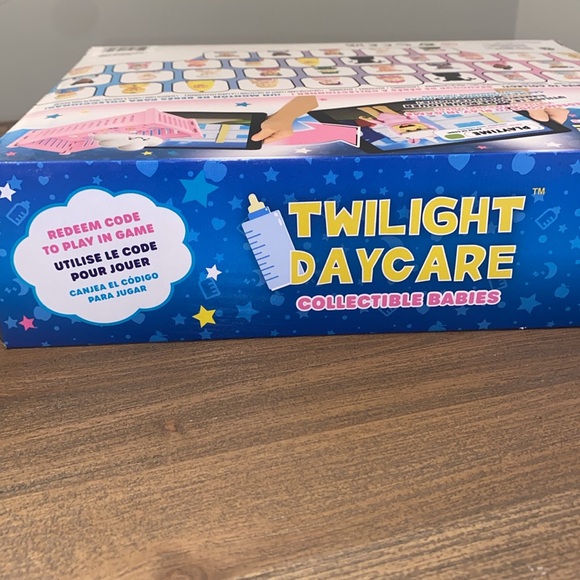 🎈Twilight Daycare Collectible Babies Deluxe Unicorn Pack Series 1 Roblox DLCCode - Picture 2 of 6